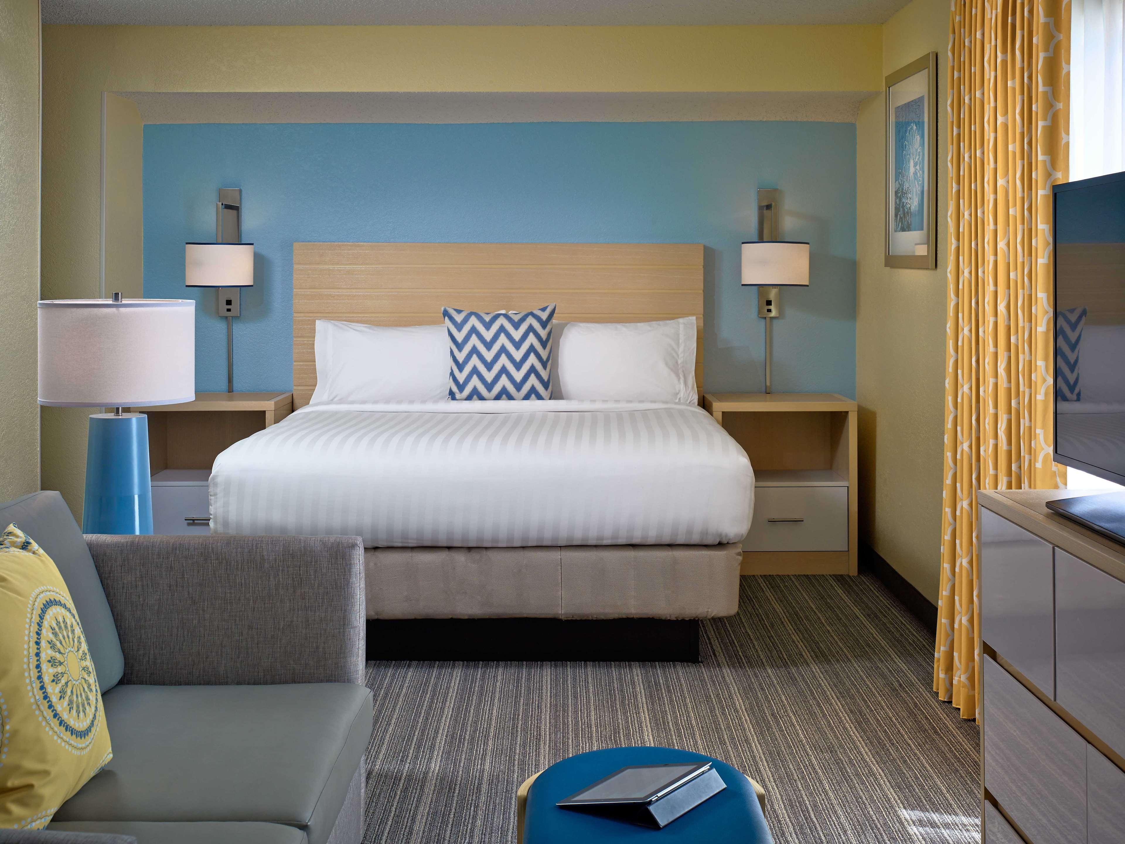 Sonesta Simply Suites Cleveland Airport Міддлберґ-Гайтс Екстер'єр фото