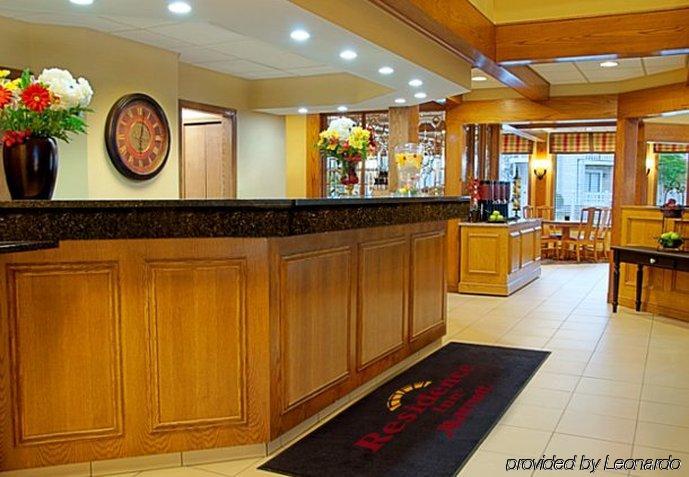 Sonesta Simply Suites Cleveland Airport Міддлберґ-Гайтс Екстер'єр фото