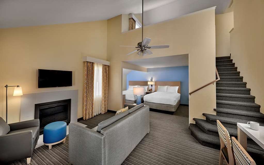 Sonesta Simply Suites Cleveland Airport Міддлберґ-Гайтс Номер фото
